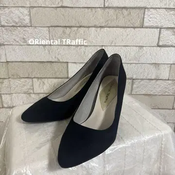 새상품급 ORiental TRaffic 펌프스 블랙