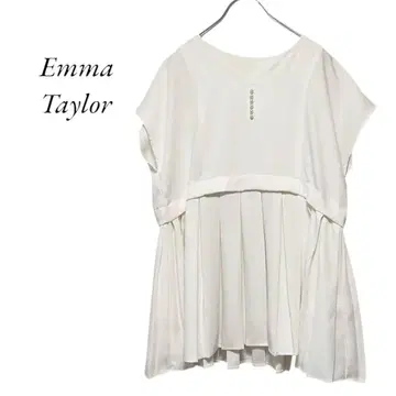 24SS Emma Taylor 이지케어 펄 버튼 키 넥 플리츠 블라우스