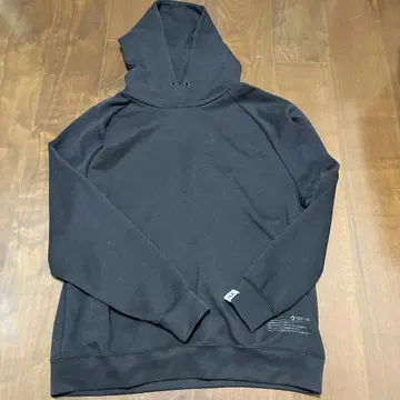 TENTIAL 블랙 후드 부착 후드티