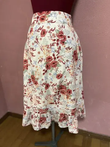 Laura Ashley 플레어 스커트