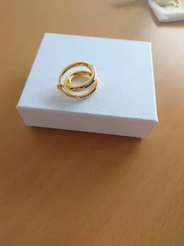 새상품급 소와리 Soierie 반지 Neo coil ring