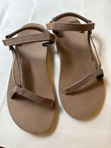 teva 오리지널 유니버셜 슬림 23cm