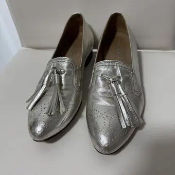 팸 프로젝트 태슬 로퍼 실버 펌프 37 23.5cm