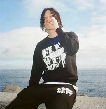flex wit me 맨투맨 트레이닝복