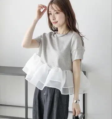 새상품 라지엠 시어 프릴 티어드 페플럼