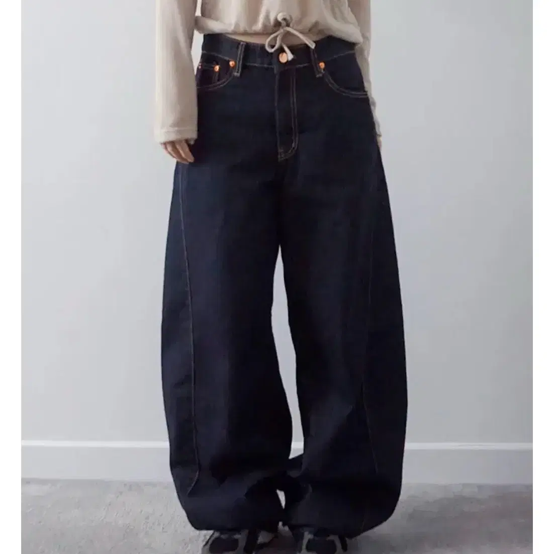 【BAON】Shuoki Stitch Balloon Wide Raw Denim Pants ASOS DESIGN oversized balloon jeans in raw denim with