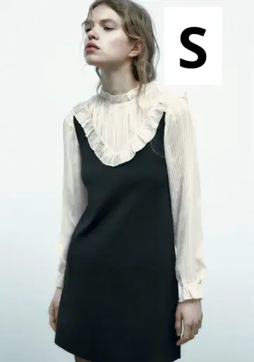 미사용품 자라 프릴 미니 원피스 S 블랙 튤 프릴 레이스 벌룬