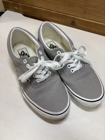 VANS 엘라 그레이 로우 컷 스니커즈