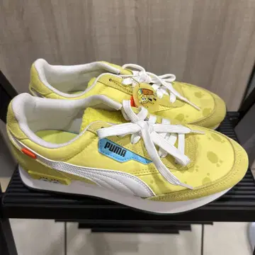 새상품 PUMA 스펀지밥 콜라보 FUTURE RIDER 25.5