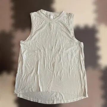 Lululemon 베이지 슬리브리스 탑