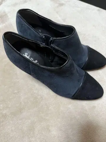 네이비 스웨이드 앵클부츠 10cm 힐