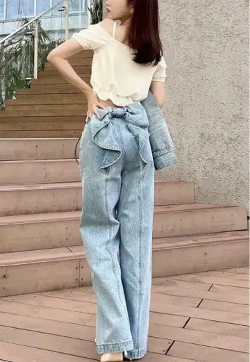 리젝시 백 리본 데님 팬츠