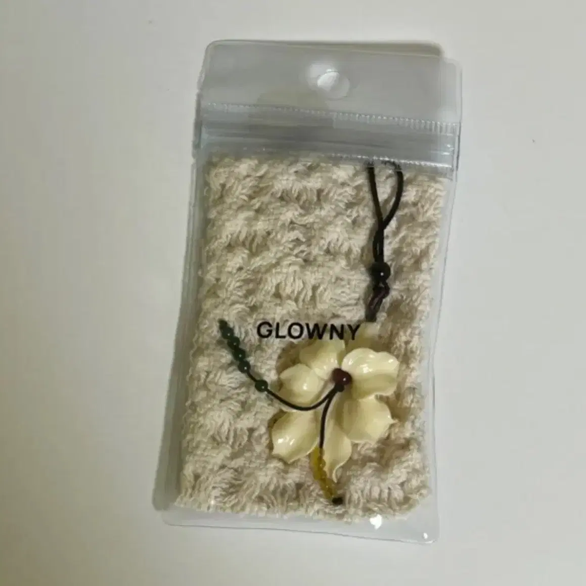 GLOWNY | 글로니 Glowny floral gem necklace on Bunjang Global