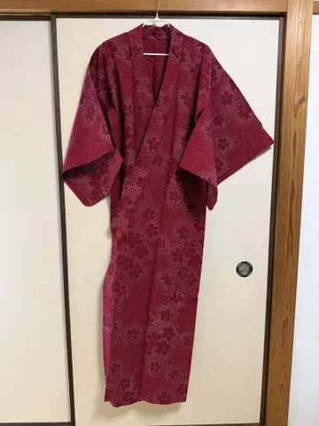 벚꽃 꽃무늬 빨간색 유카타