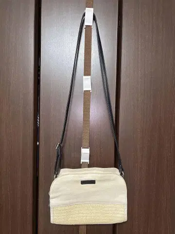 마리콴트 숄더백