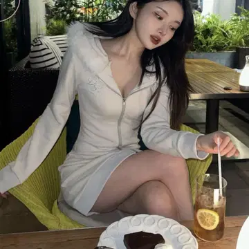 다리치 후드 퍼 맨투맨 미니 원피스