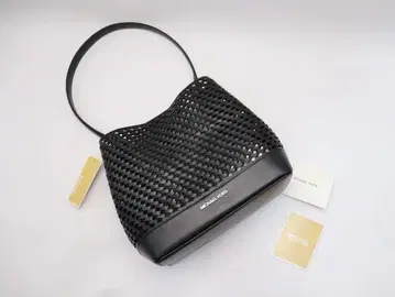 새상품 마이클코어스 PRATT MD BCKT SHLDR 메쉬 토트백