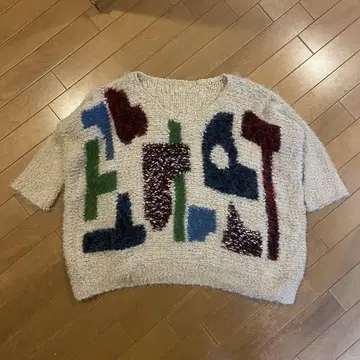 아이보리 멀티 컬러 니트