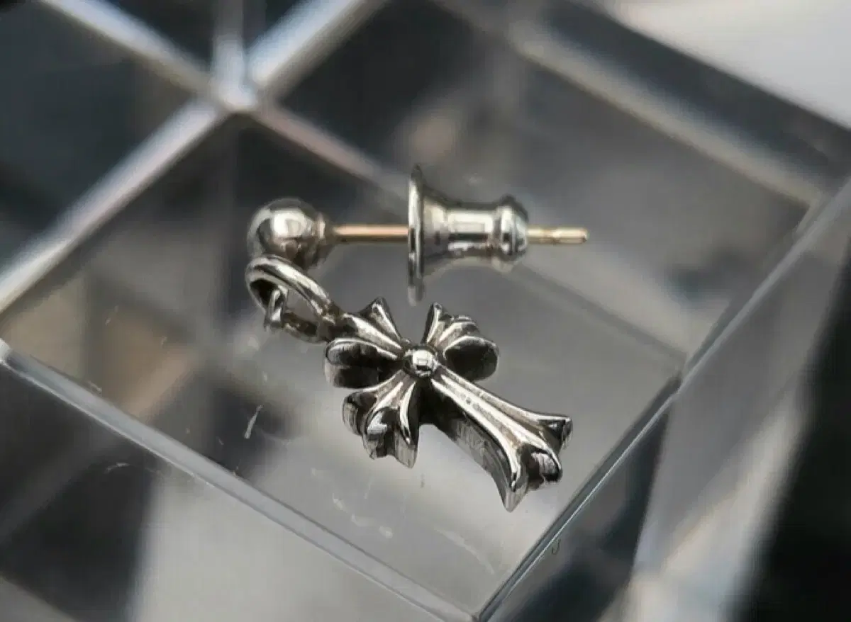 Chrome Hearts CH Cross Drop Earrings