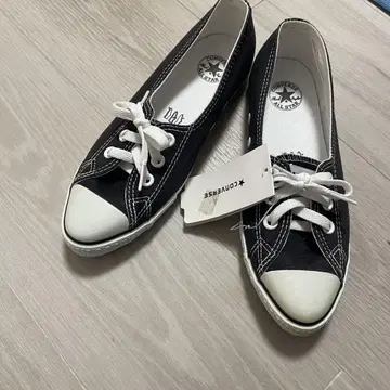 CONVERSE 블랙 스니커즈 스틸레토 24 새상품 하자품