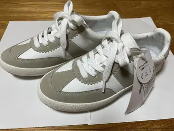 에어 카루 클래식 스니커즈