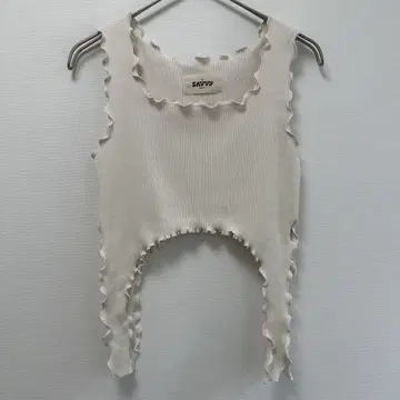 울리 슬리브리스 탑 White 구제 의류 리메이크