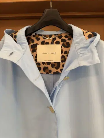 MACKINTOSH 험비 코트 라이트 블루