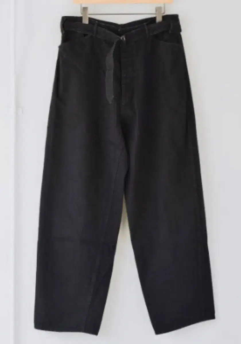 [3] Comoli 24aw Belted Denim Pants Black