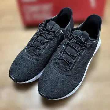 Puma 이즈인 핸즈프리 스니커즈 23.5cm