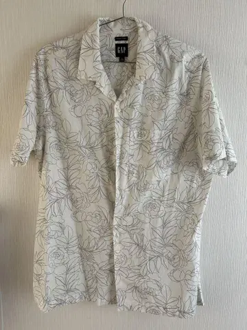 GAP 꽃무늬 반팔 셔츠 L