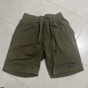 Quiksilver 올리브 그린 숏 팬츠 S