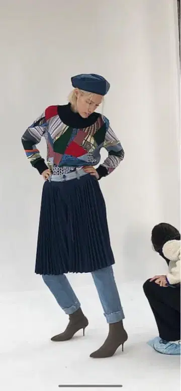 쿠세니아 슈나이더 리스트럭처링 데님 스커트