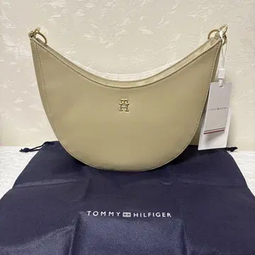 미사용 새상품 타미힐피거 베이지 숄더백