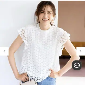 새상품급 쿠미쿄쿠 [세탁 가능] 플라워 레이스 블라우스 화이트 화이트