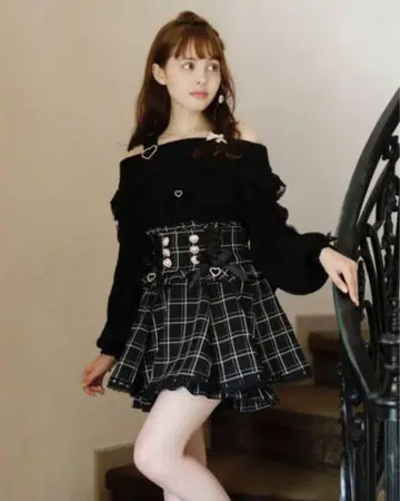 LIZLISA 레이스업 슬리브 오프 숄더 니트