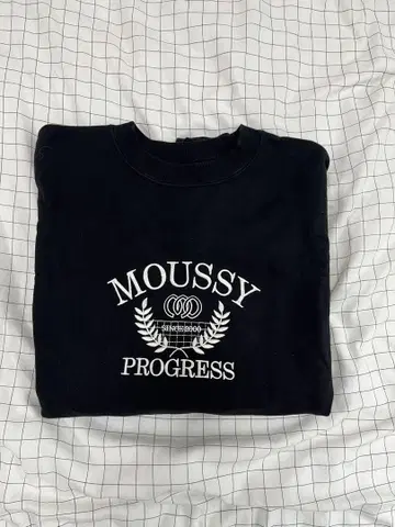 MOUSSY 블랙 트레이닝복