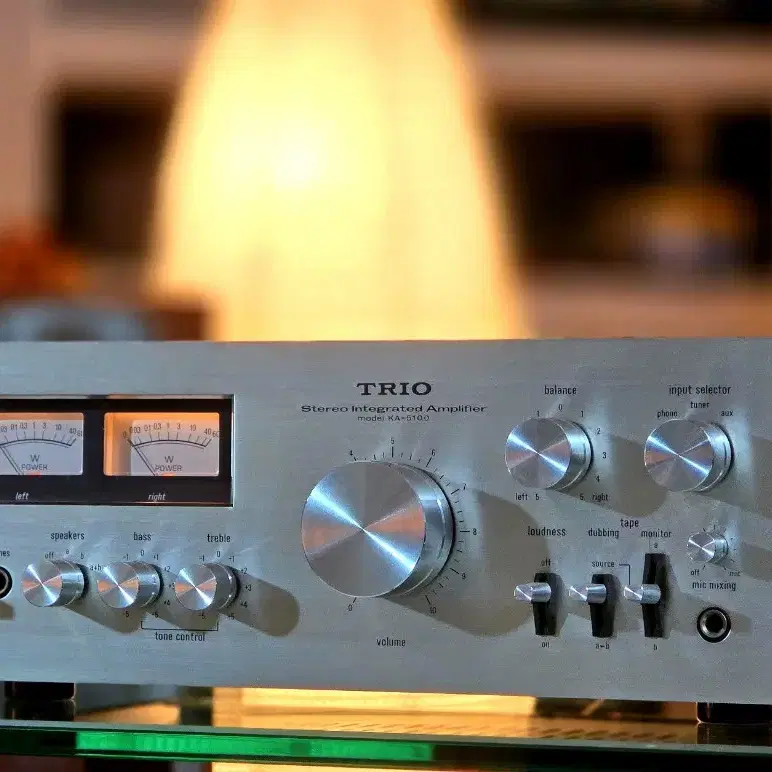 TRIO (Kenwood) Vintage Integrated Amplifier KA-5100 on