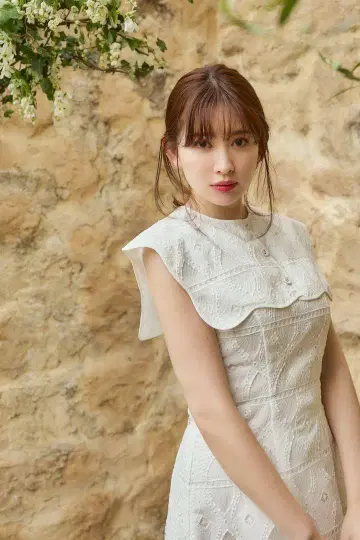 헤르리프토 생제르맹 레이스 드레스