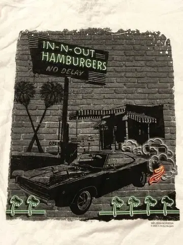 IN-N-OUT HAMBURGERS 티셔츠