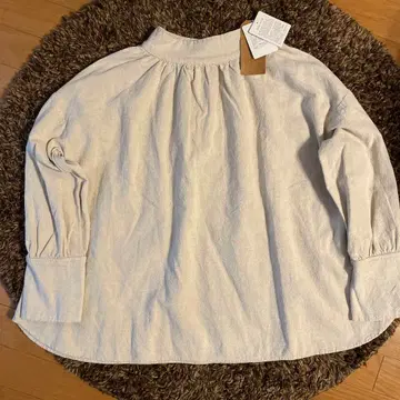 미사용 새상품 hagumu 긴팔 풀오버 내추럴 컬러 오버 사이즈