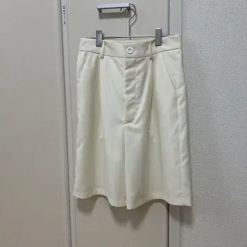 LEAN 아이보리 무릎 기장 팬츠 M