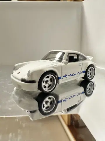 포르쉐 911 Carrera RS 2.7 호일 교환 개조 핫휠
