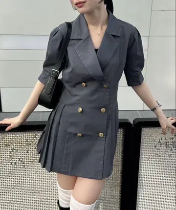 사이드 플리츠 미니 원피스