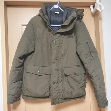 남성용 패딩 자켓 M 사이즈 올리브