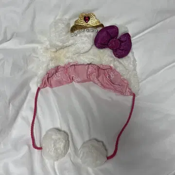 헬로키티 퍼 모자 폼폼 포함