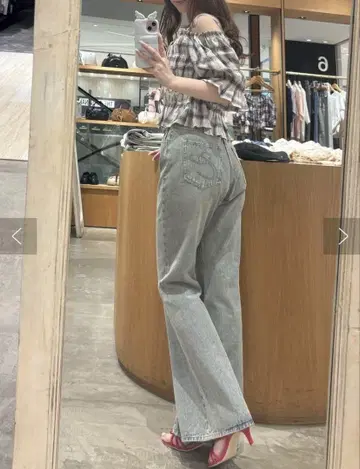 개더 디자인 체크 블라우스 chic