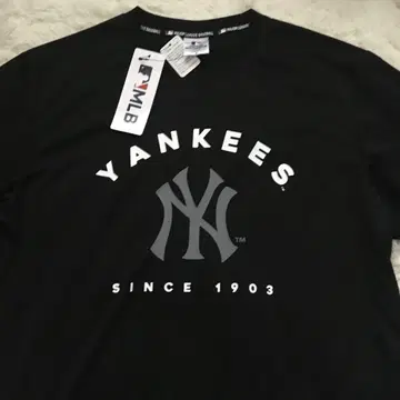새상품 MLB 뉴욕 양키스 반팔 티셔츠 메쉬 소재 3L
