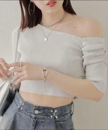 chico 5부 소매 원숄더 라메 니트