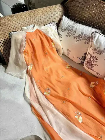 M 사이즈 아오자이 밝고 젊은 스타일