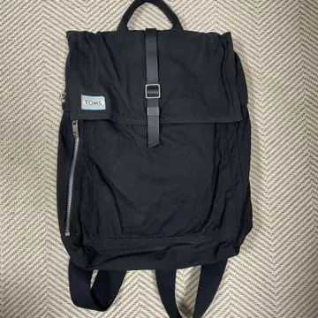TOMS 블랙 백팩